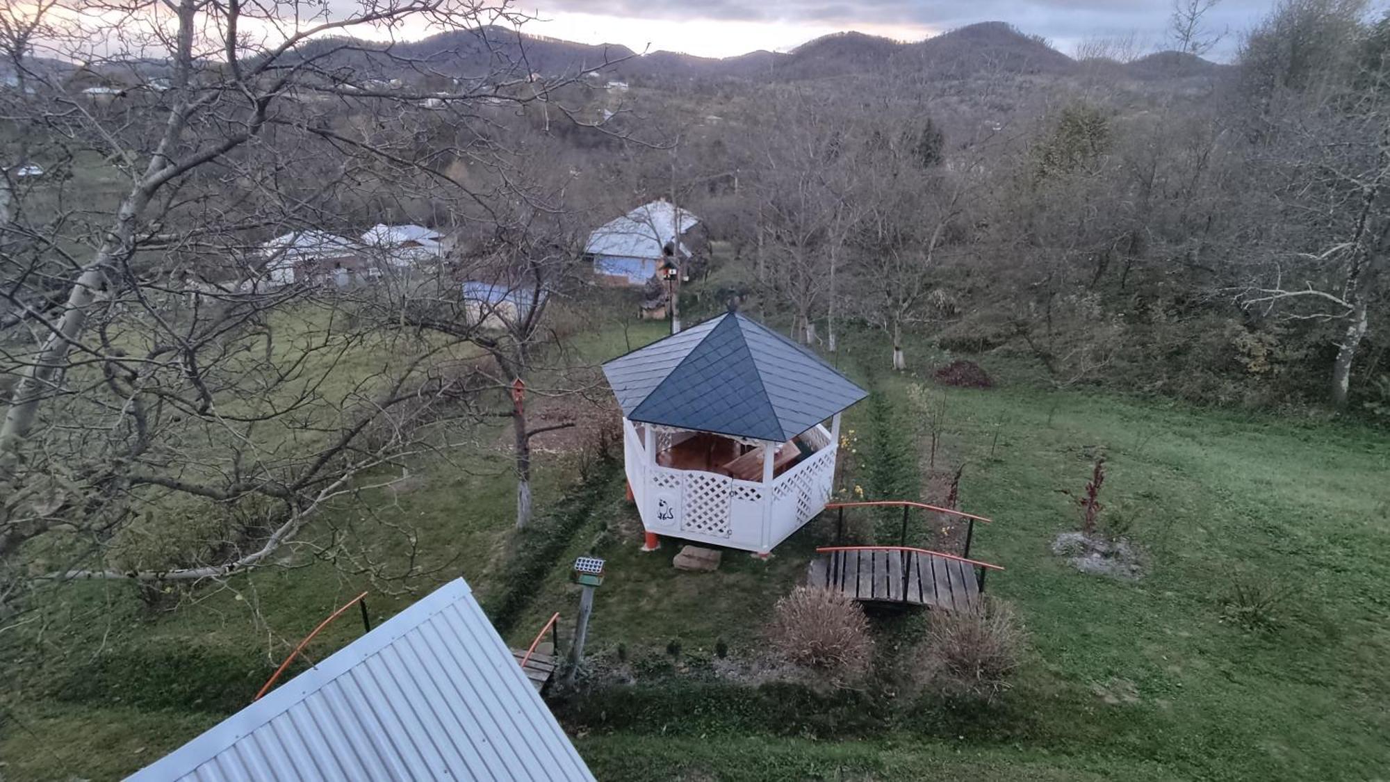 Bat'kivska Hata Stari Kuty Bagian luar foto